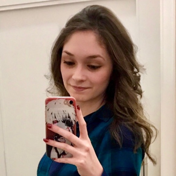 Meet your Posher, Liz - Picture 1 of 1